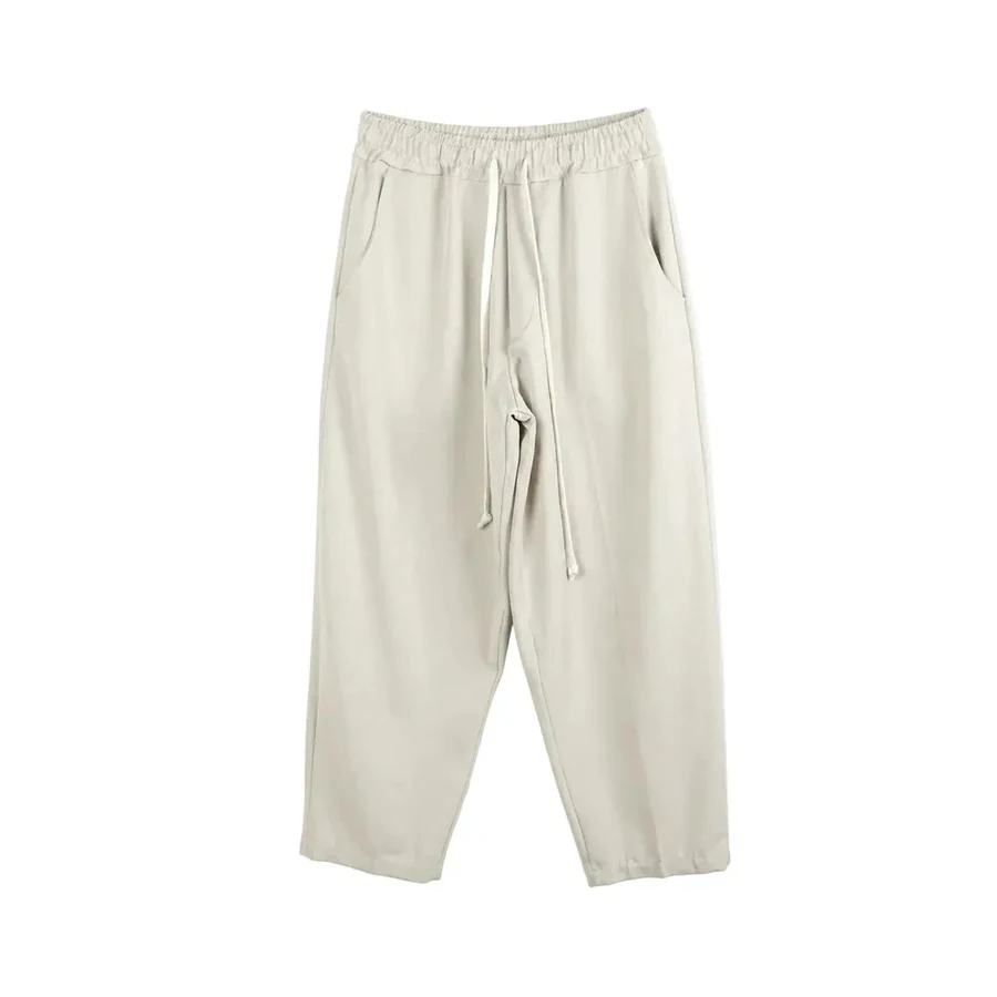 Pantaloni bărbați bej - croială largă (wide leg) cu șnur lung, fotografie de catalog, în catalogul editorial.