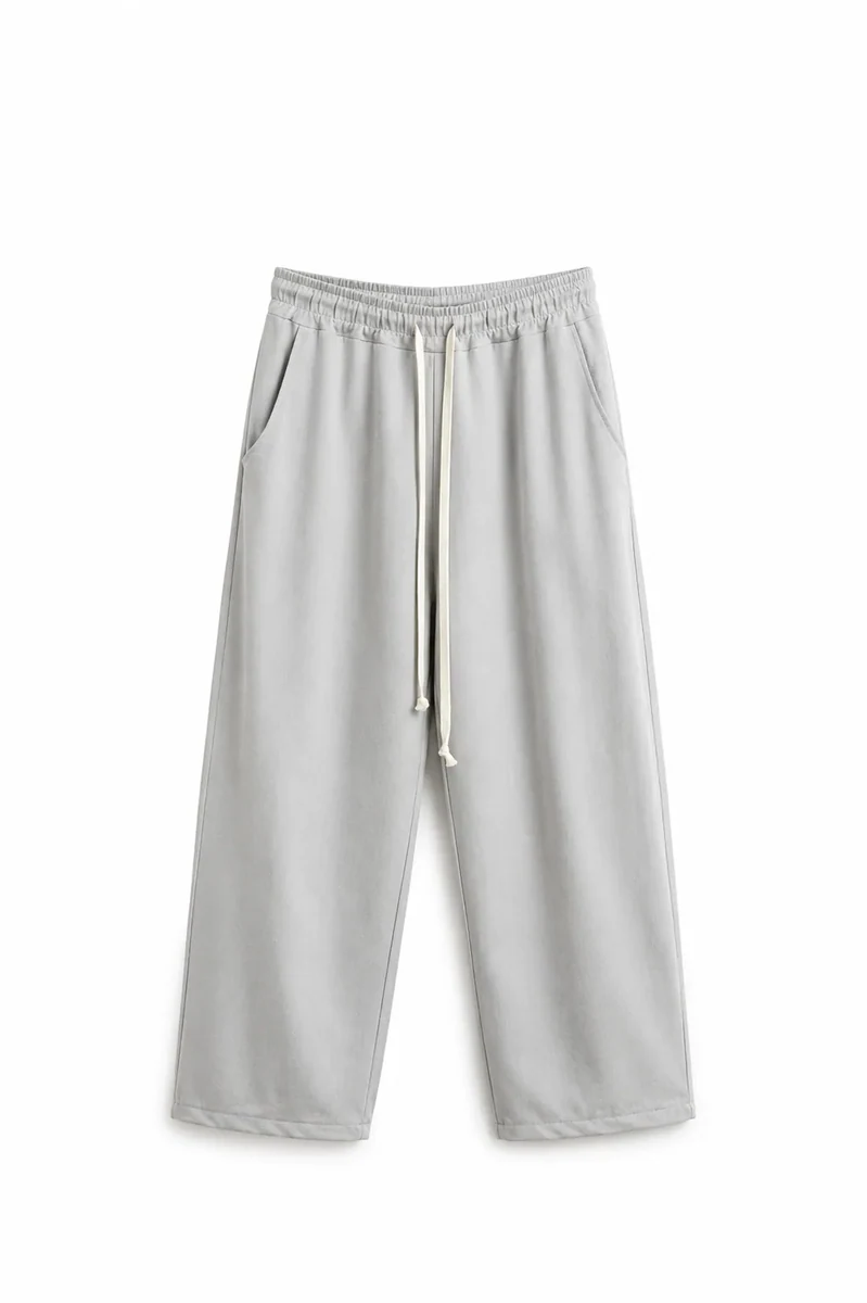 Pantaloni bărbați gri - croială largă (wide leg) cu șnur lung — fotografie de catalog.
