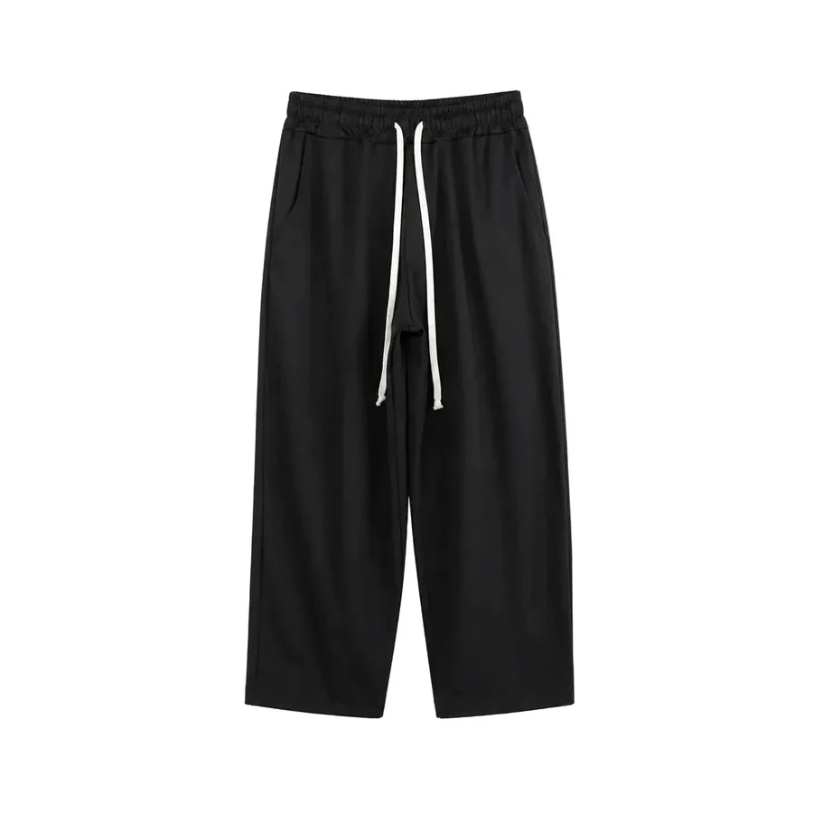 Pantaloni bărbați negri - croială largă (wide leg) cu șnur lung; fotografie de catalog pentru compararea croielii.