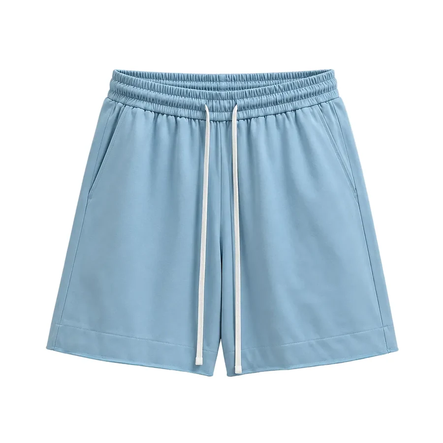 Pantaloni scurți albastru deschis cu șiret lung – 100% bumbac — fotografie de catalog.