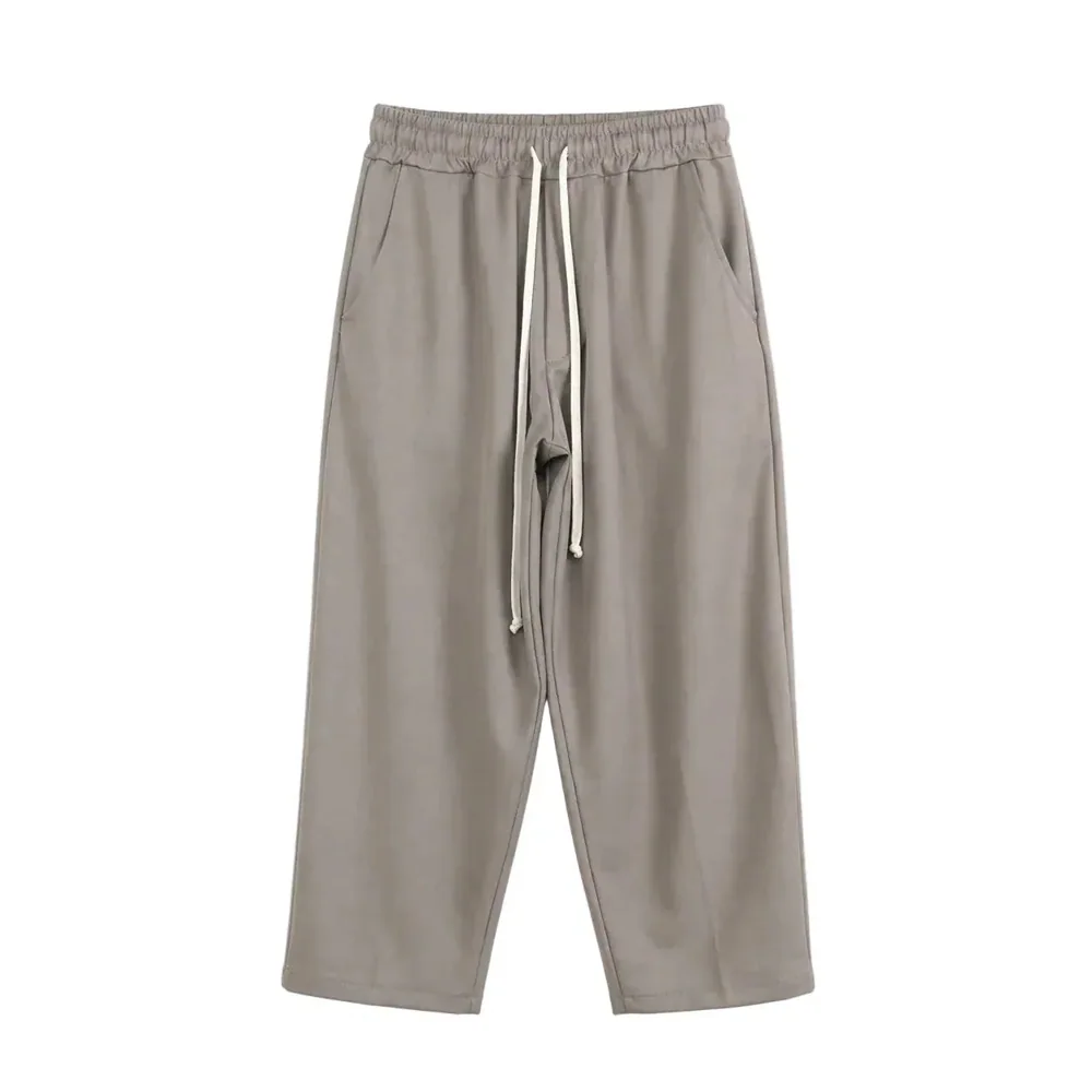 Pantaloni Bărbați Maro Deschis - Croială Largă (Wide Leg) cu Șnur Lung — pantaloni wide leg maro deschis pentru bărbați, vedere frontală pe fundal alb — cadrul 2 din galeria editorială.