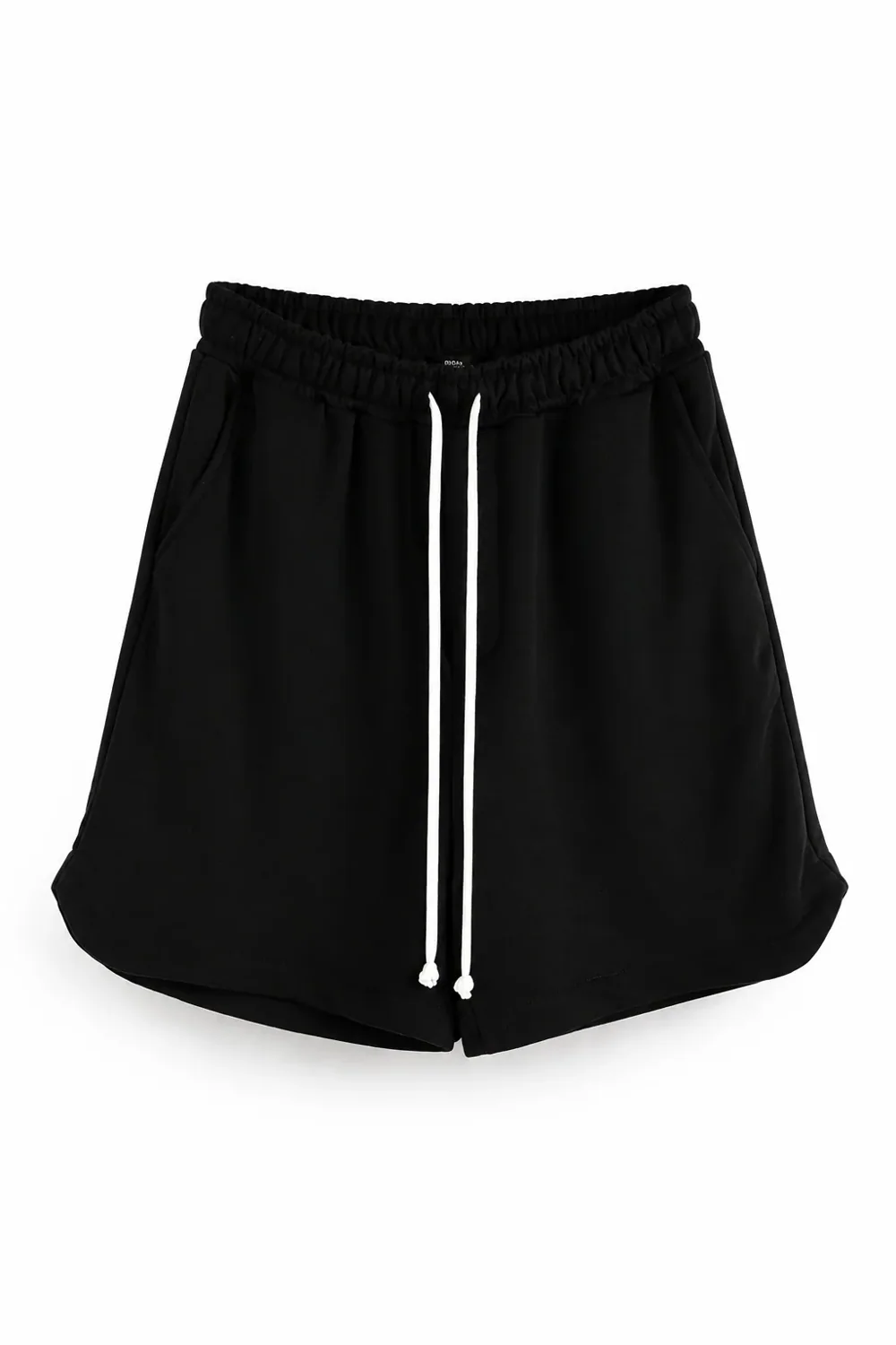 Pantaloni Scurți Sport Negri cu Șnur Lung și Despicătură Laterală — pantaloni sport gri deschis cu șnur lung în talie, având o despicătură laterală cusută la baza piciorului, confecționați dint — cadrul 2 din galeria editorială.