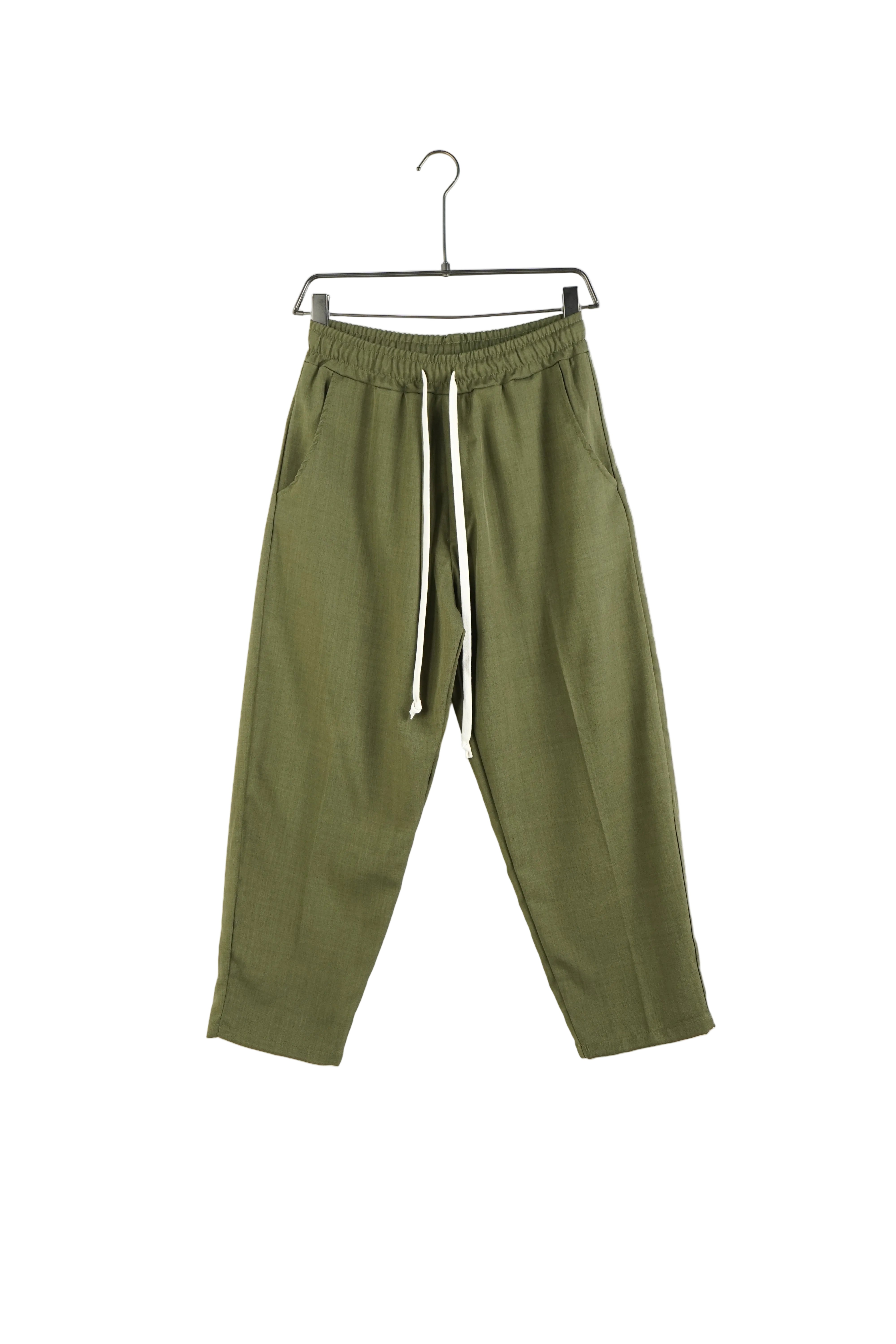 atelier axd pantaloni barbati verzi wide leg siret lung Atelier AXD in tinuta moda urbana cu snur lung vizibil