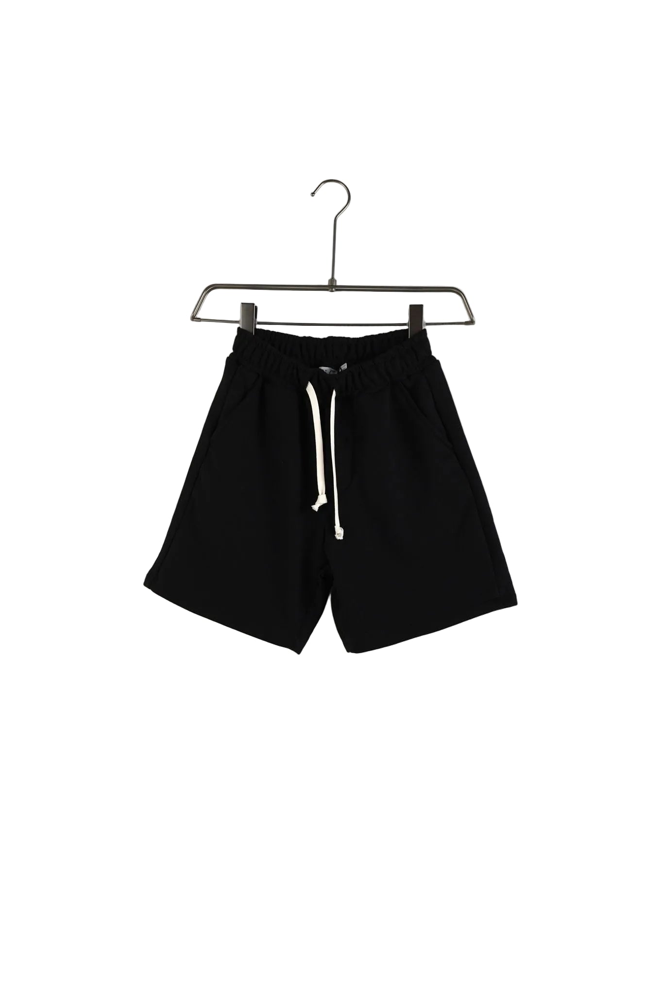 atelier axd pantaloni scurti copii negri bumbac joaca Atelier AXD in tinuta moda urbana cu snur lung vizibil