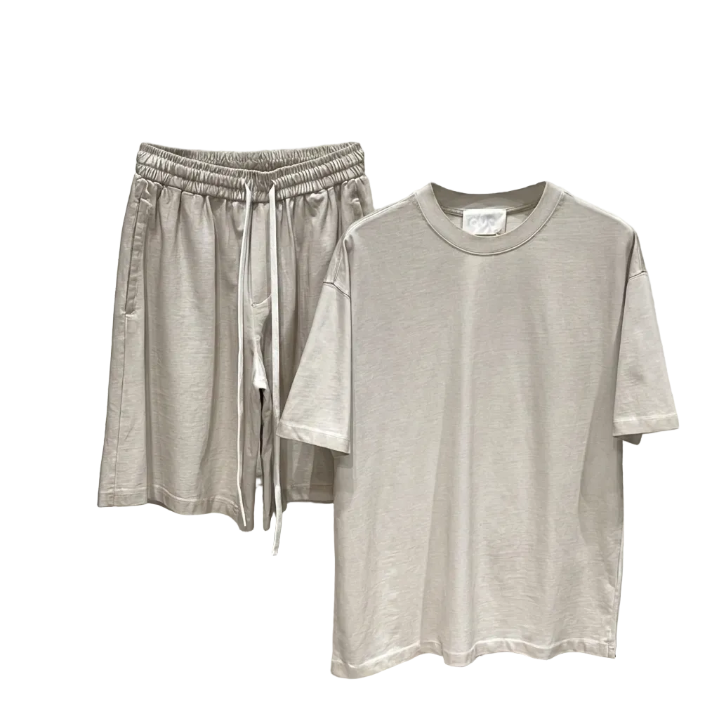 atelier axd set vara barbati crem bumbac pantaloni scurti Atelier AXD in tinuta moda urbana cu snur lung vizibil