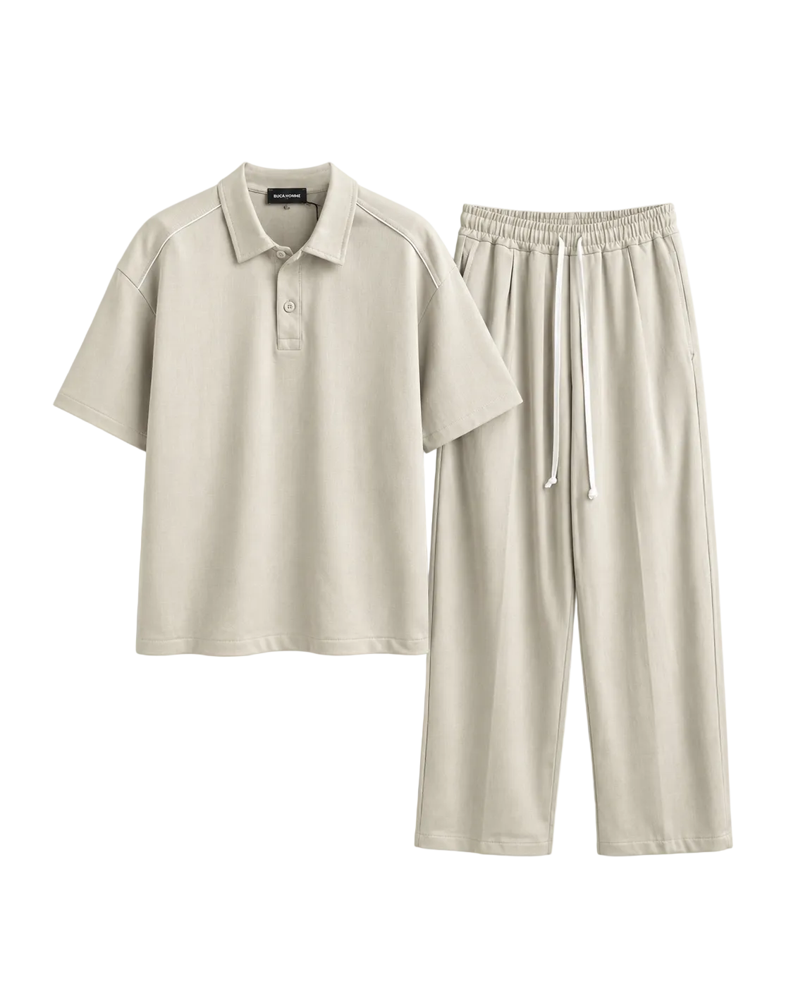 pantaloni cu snur lung atelier axd set polo casual cream compozitie Atelier AXD in tinuta moda urbana cu snur lung vizibil