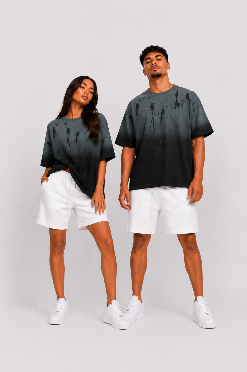 pantaloni cu snur lung tricou negru spalat vopsea barbati tricou vintage negru Atelier AXD in tinuta moda urbana cu snur lung vizibil