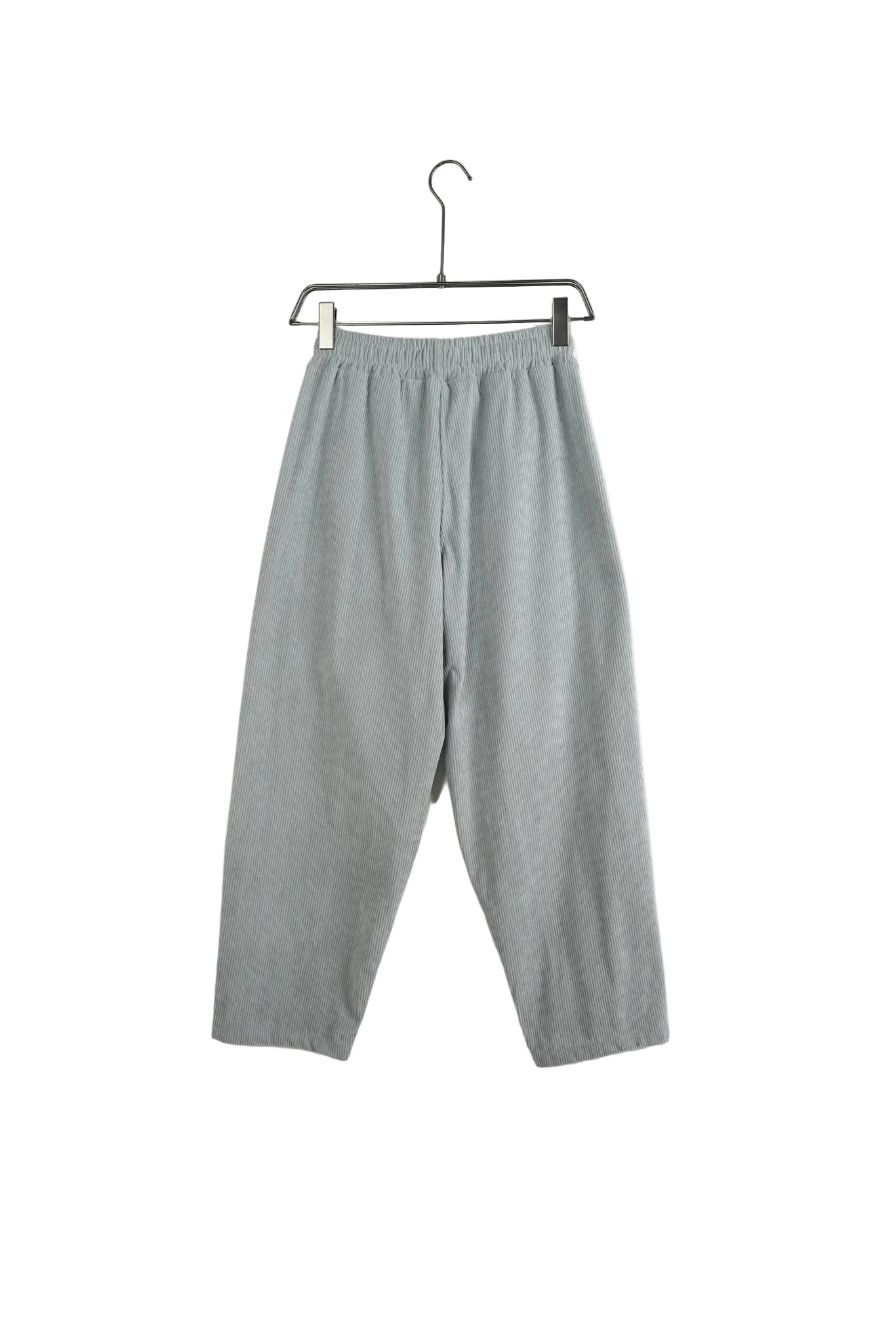 pantaloni lungi barbati ti gri deschis cu du pantaloni barbati gri dungi wid Atelier AXD in tinuta moda urbana cu snur lung vizibil