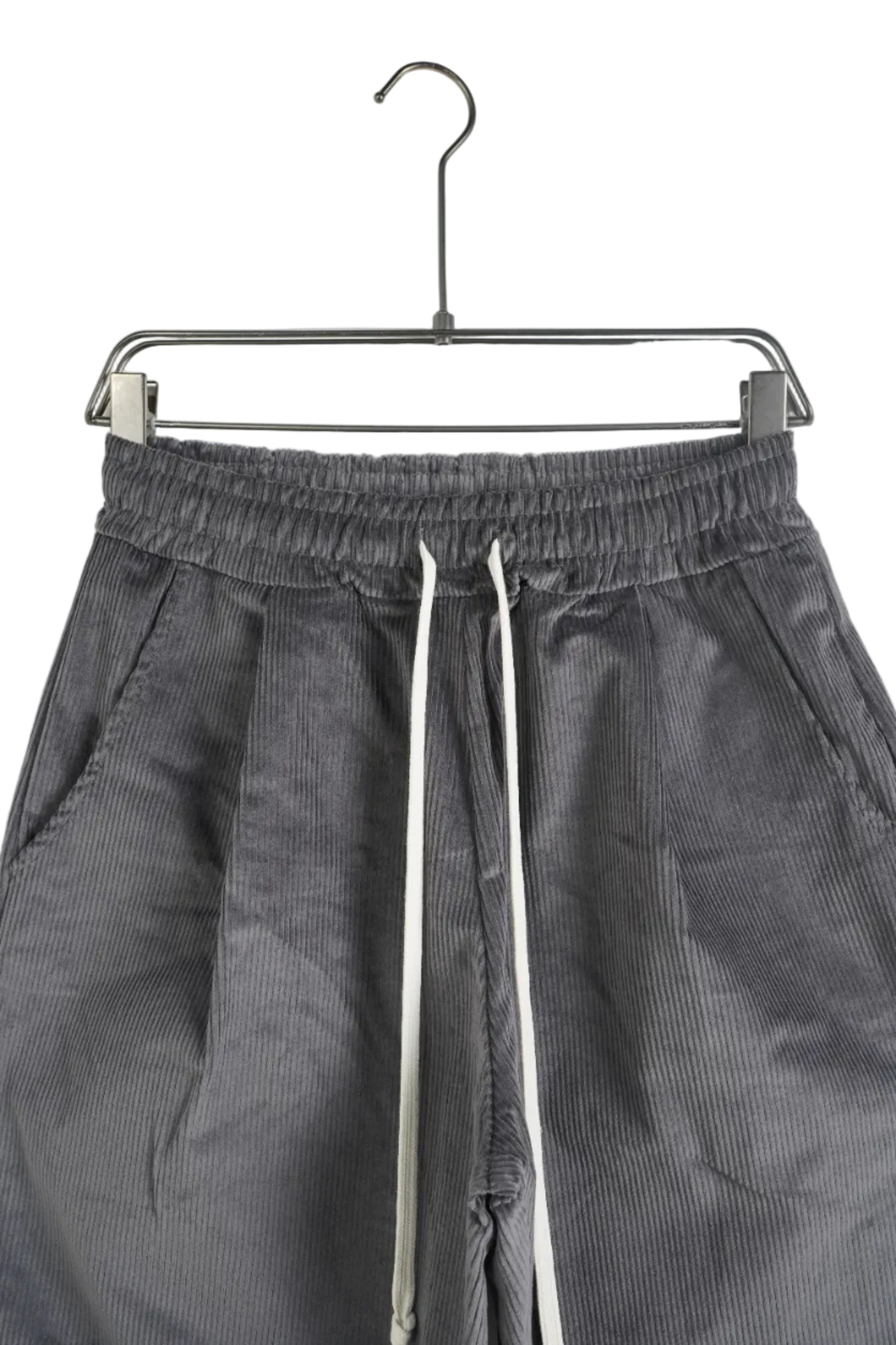 pantaloni lungi largi barbati ti gri inchis pantaloni barbati raiati gri sir Atelier AXD in tinuta moda urbana cu snur lung vizibil