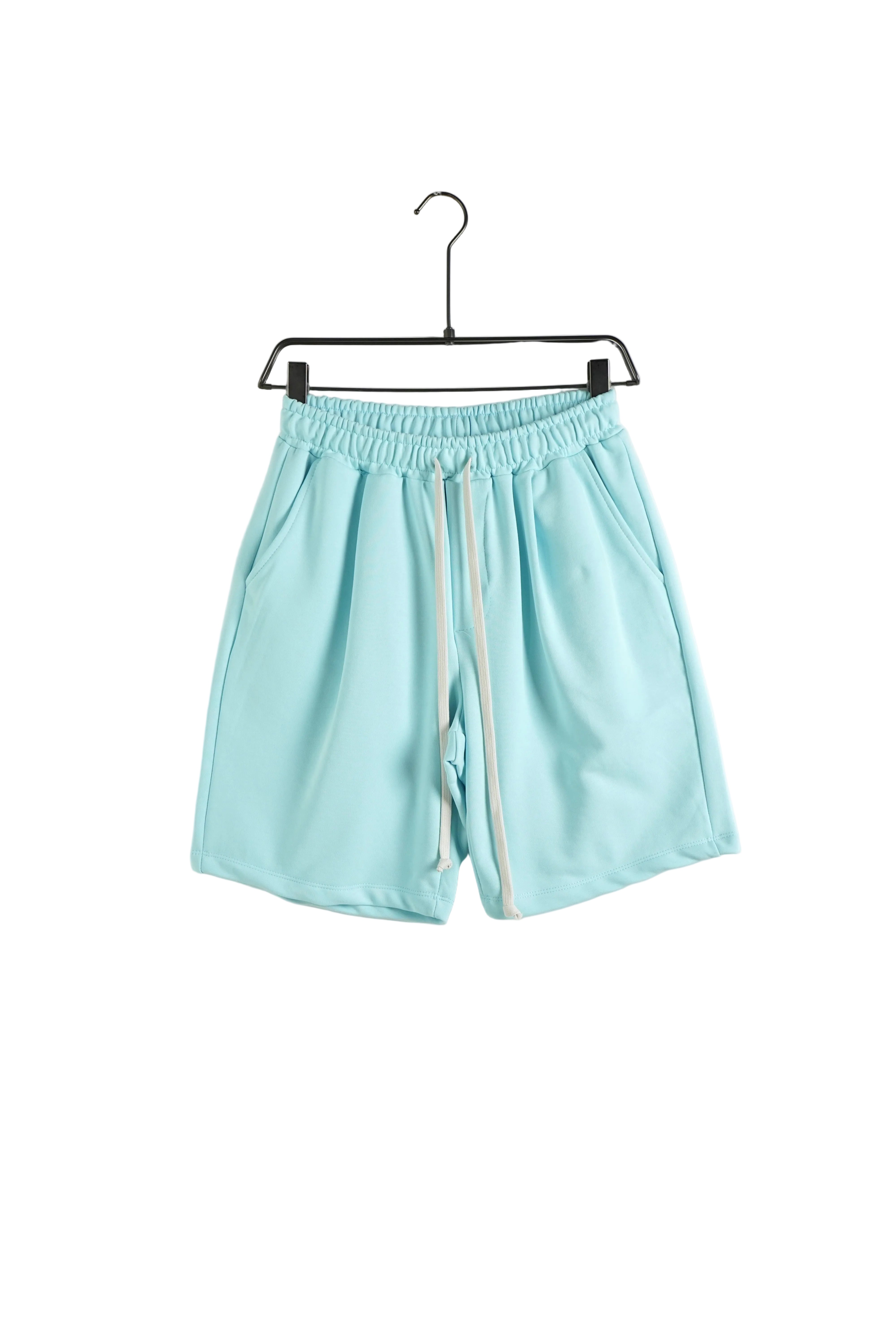 pantaloni scurti barbati turcoaz snur lung casual Atelier AXD in tinuta moda urbana cu snur lung vizibil