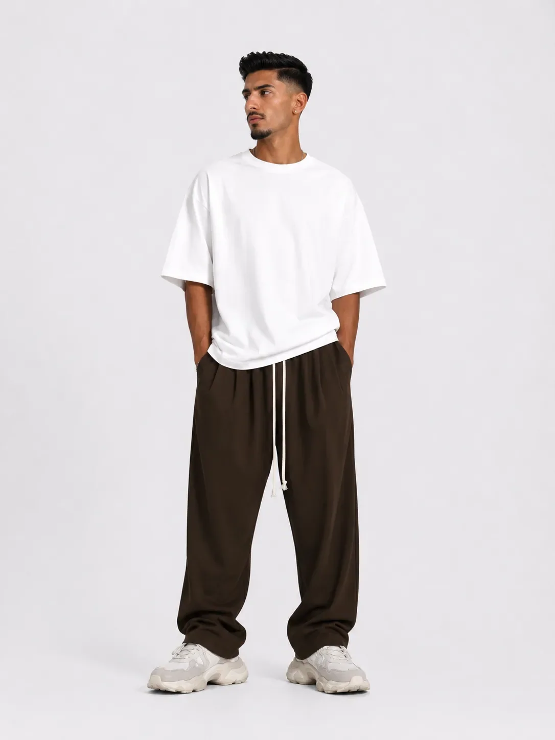 Cum porti pantaloni baggy in 2026