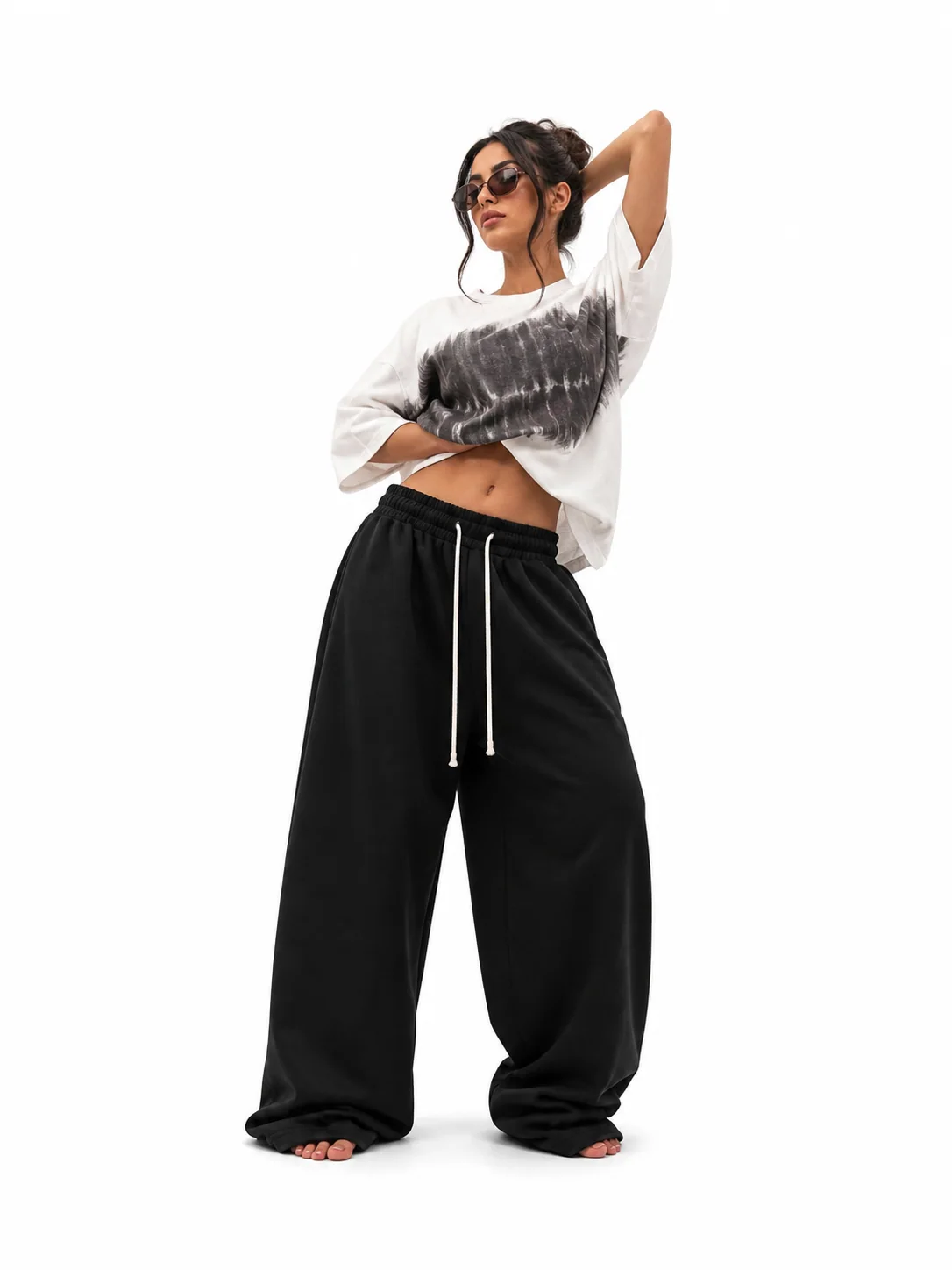 pantaloni cu snur lung purtati de persoana reala pentru Tinute cu pantaloni cu snur lung in 2026, imagine principala stil Atelier AXD